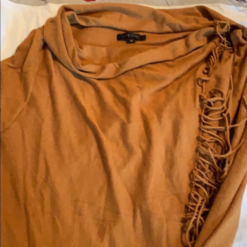 Criss Cross sweater sz sm